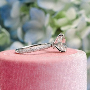 Pave Set Engagement Ring: Why Makes the Pave Set Ring So Sparkling and Special